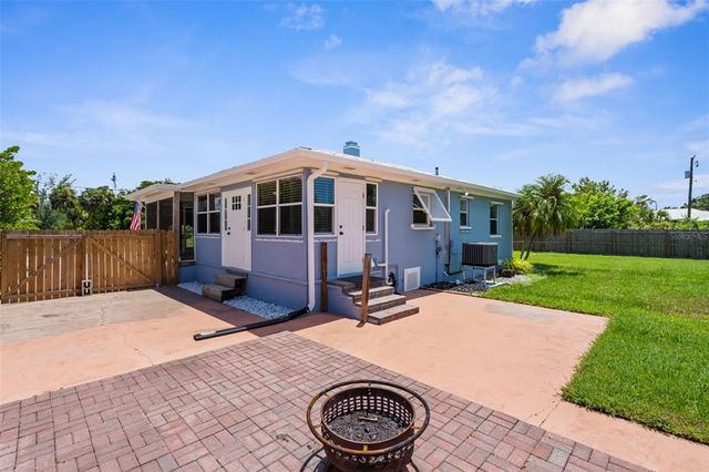 219 DARST AVENUE, Punta Gorda, FL 33950