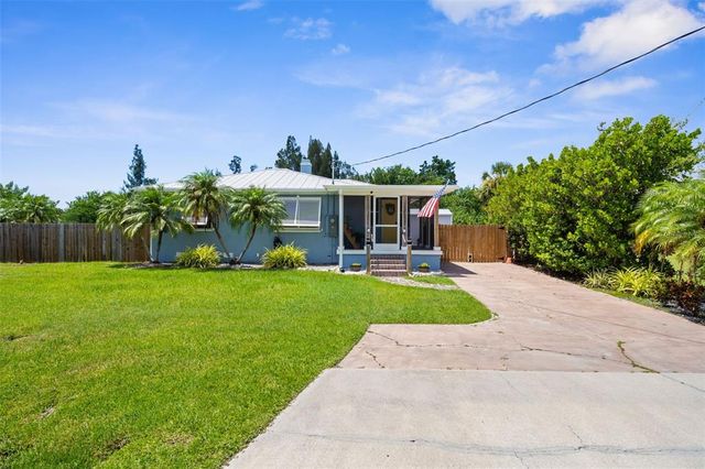 219 DARST AVENUE, Punta Gorda, FL 33950