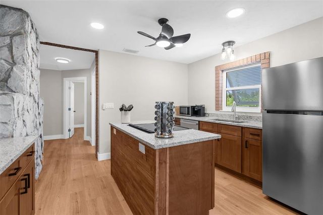 219 DARST AVENUE, Punta Gorda, FL 33950