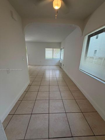1980 Biarritz Drive D, Miami Beach, FL 33141