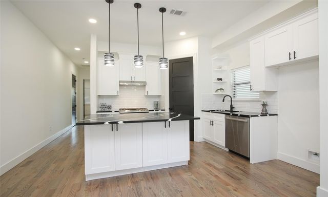 1224 Johnston Street, Houston, TX 77022