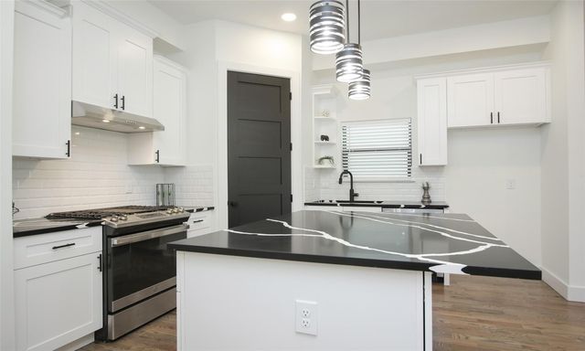 1224 Johnston Street, Houston, TX 77022