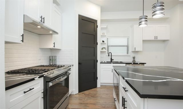 1224 Johnston Street, Houston, TX 77022