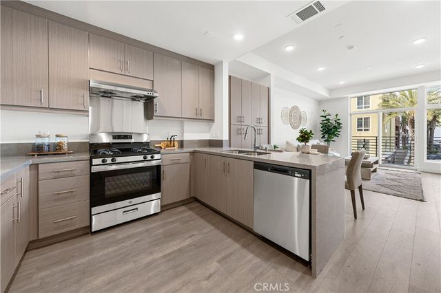 168 S Monterey Street 413, Alhambra, CA 91801