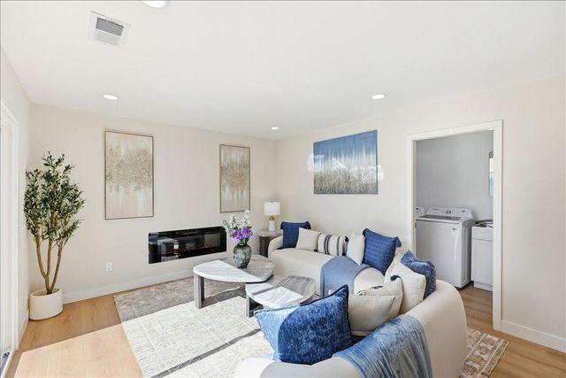 1238 Las Palmas Drive, Santa Clara, CA 95051