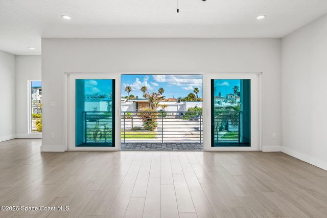 223 6th Avenue, Indialantic, FL 32903