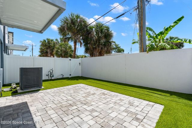 223 6th Avenue, Indialantic, FL 32903