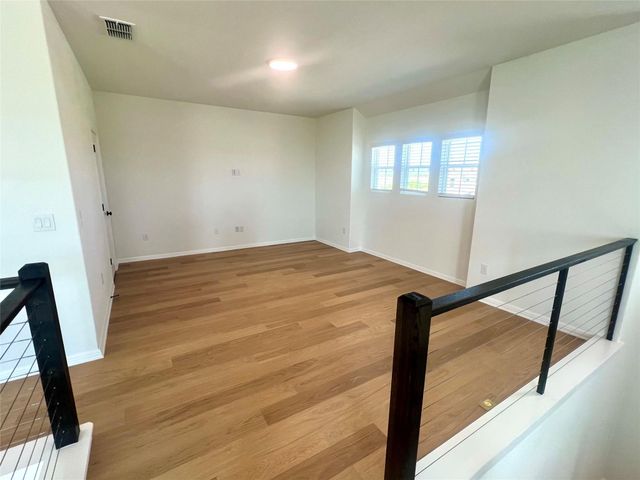 365 Young ST, Buda, TX 78610