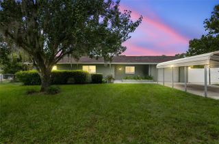 124 LAKE MOLLY AVENUE, Deland, FL 32724