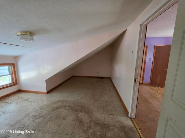 3618 Larkwood Ave, Louisville, KY 40212