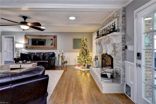 1014 Marlbank DR, Yorktown, VA 23692