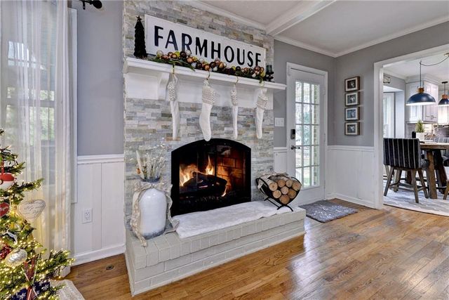 1014 Marlbank DR, Yorktown, VA 23692