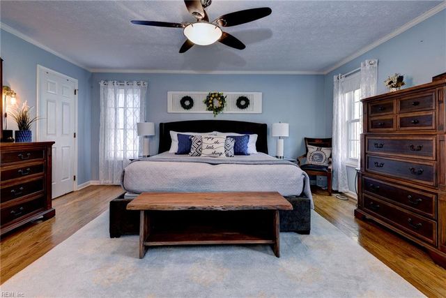 1014 Marlbank DR, Yorktown, VA 23692