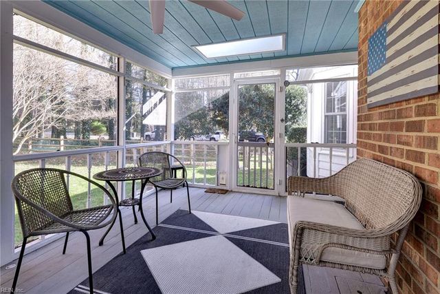 1014 Marlbank DR, Yorktown, VA 23692