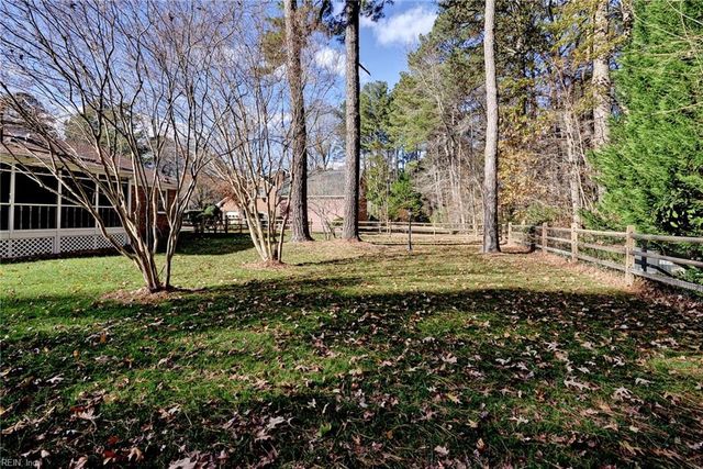 1014 Marlbank DR, Yorktown, VA 23692