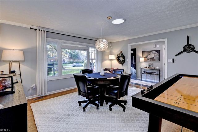 1014 Marlbank DR, Yorktown, VA 23692