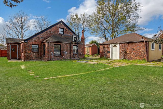 3207 83rd Street S, Lakewood, WA 98499