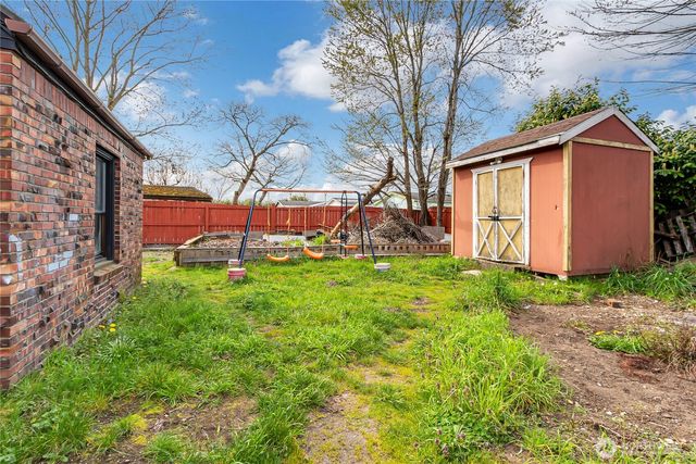 3207 83rd Street S, Lakewood, WA 98499