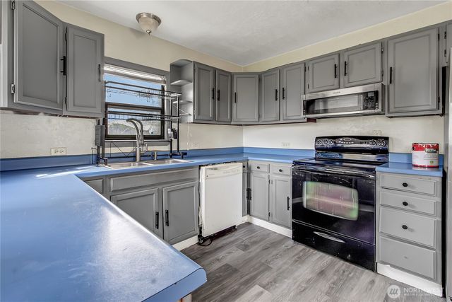 3207 83rd Street S, Lakewood, WA 98499