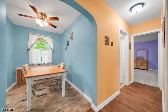 24 Lakeside Dr, Parsippany-troy Hills Twp., NJ 07005