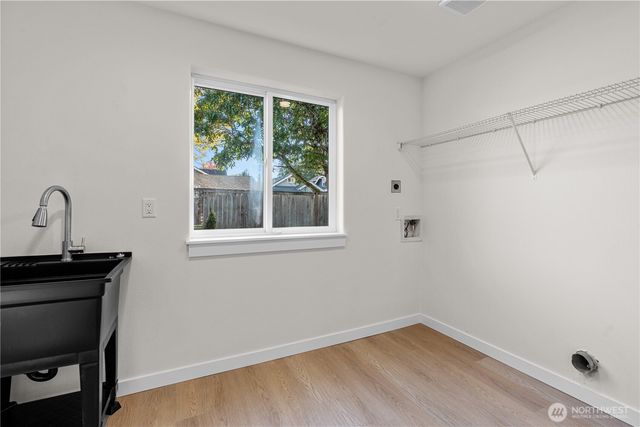 5825 S M St, Tacoma, WA 98408