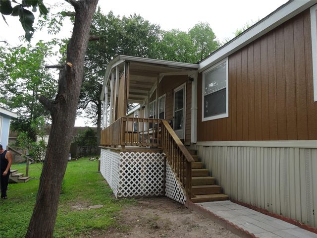 1220 8th Street A, Huntsville, TX 77320