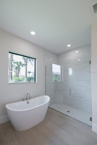 328 BLUE PEARL COURT, Sarasota, FL 34277