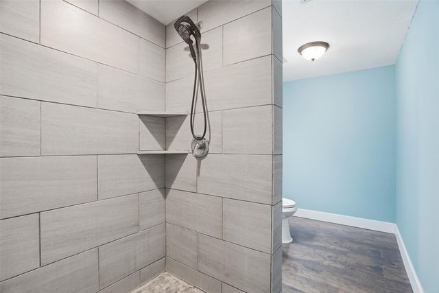 117 Oakwood Drive, Keene, TX 76059