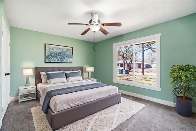 117 Oakwood Drive, Keene, TX 76059