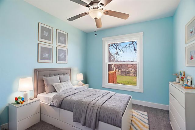 117 Oakwood Drive, Keene, TX 76059