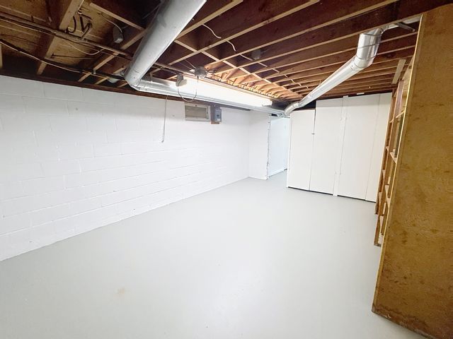 538 Schroeder Road, Coal Valley, IL 61240