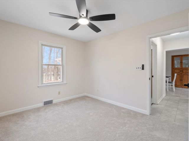 538 Schroeder Road, Coal Valley, IL 61240