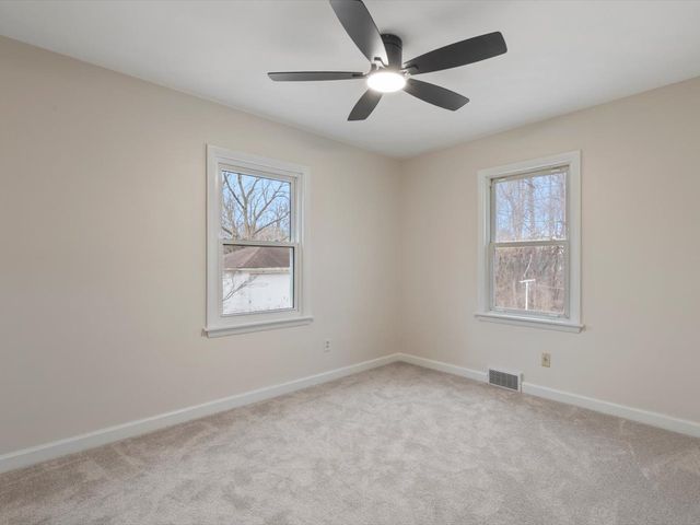 538 Schroeder Road, Coal Valley, IL 61240