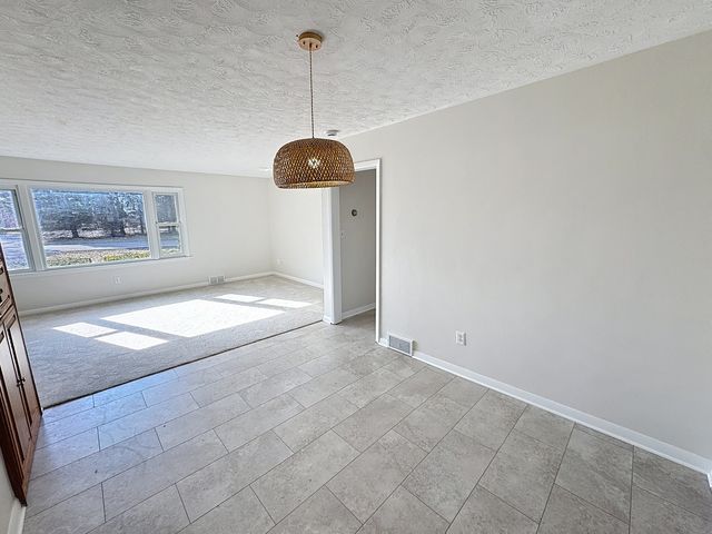 538 Schroeder Road, Coal Valley, IL 61240