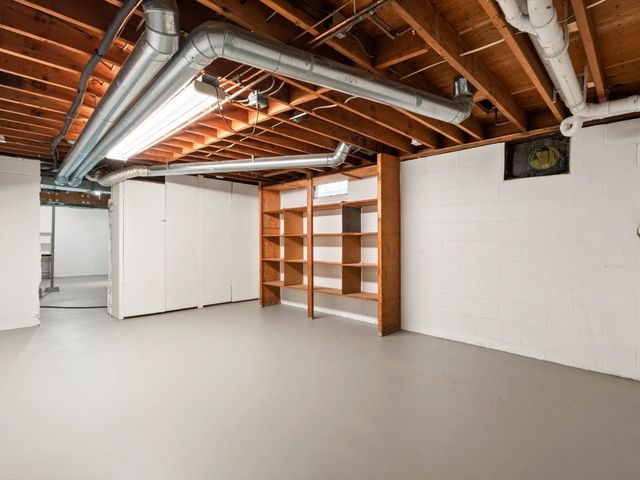 538 Schroeder Road, Coal Valley, IL 61240