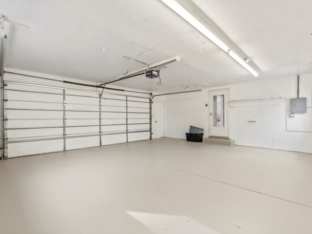 538 Schroeder Road, Coal Valley, IL 61240