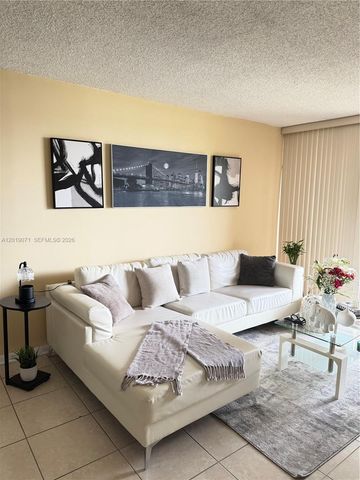 10865 SW 112th Avenue 312, Miami, FL 33176