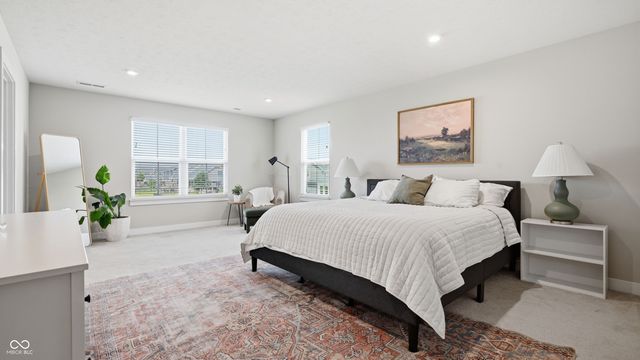 18460 Sandy Cove Lane, Westfield, IN 46074