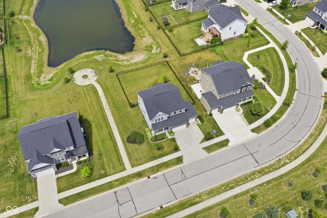 18460 Sandy Cove Lane, Westfield, IN 46074