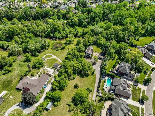 1150 N Livernois Road, Rochester Hills, MI 48306