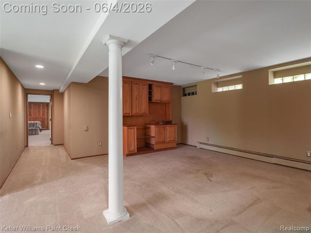 1150 N Livernois Road, Rochester Hills, MI 48306
