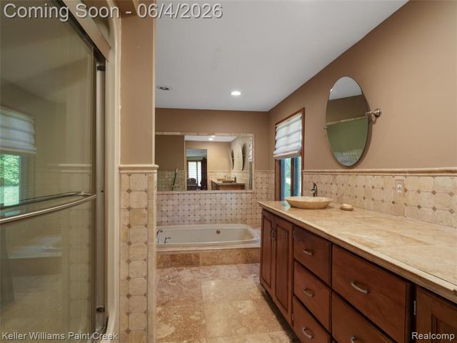 1150 N Livernois Road, Rochester Hills, MI 48306