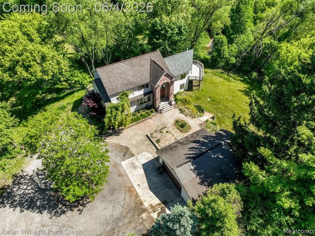 1150 N Livernois Road, Rochester Hills, MI 48306