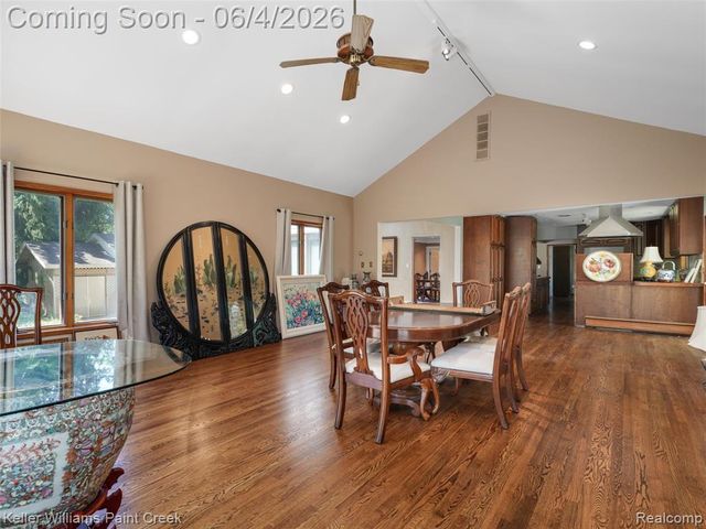 1150 N Livernois Road, Rochester Hills, MI 48306