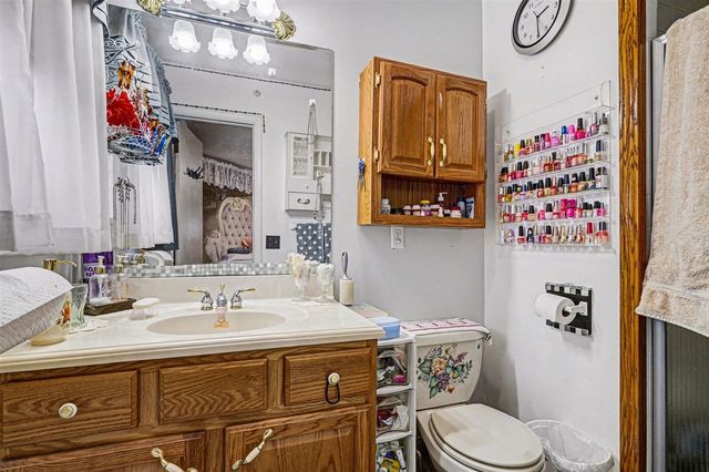 1775 Monroe Beach, Battle Creek, MI 49014