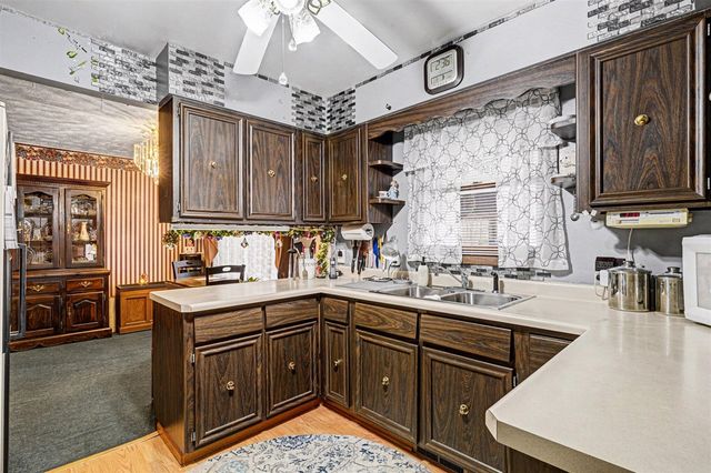 1775 Monroe Beach, Battle Creek, MI 49014