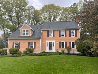 2 Stonybrook Ln, Shrewsbury, MA 01545