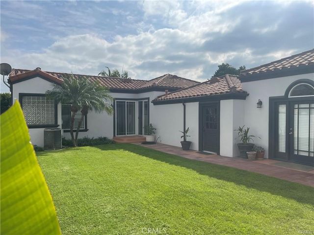 9457 Gotham, Downey, CA 90241