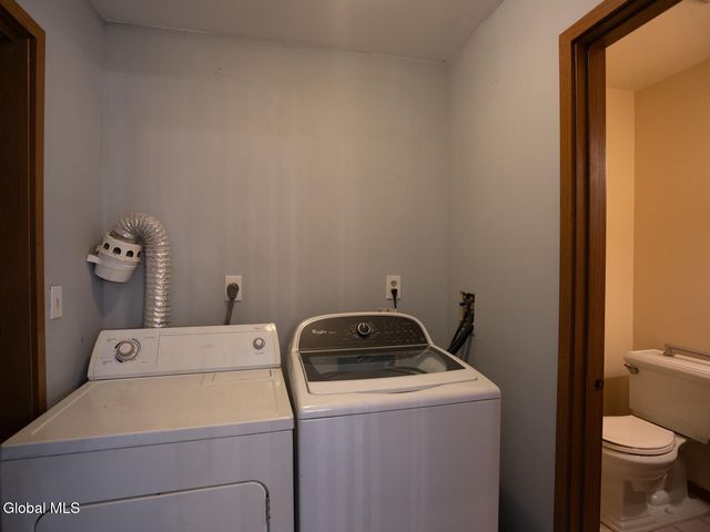 52 Streamview Lane, North Greenbush, NY 12198