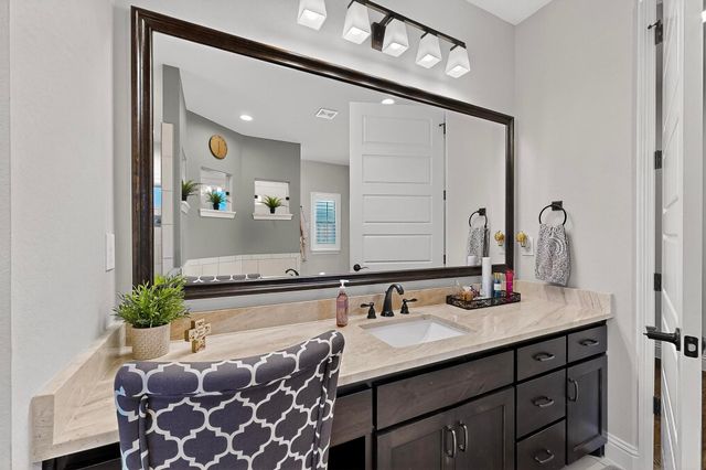 6421 Jasper Circle, Midlothian, TX 76065